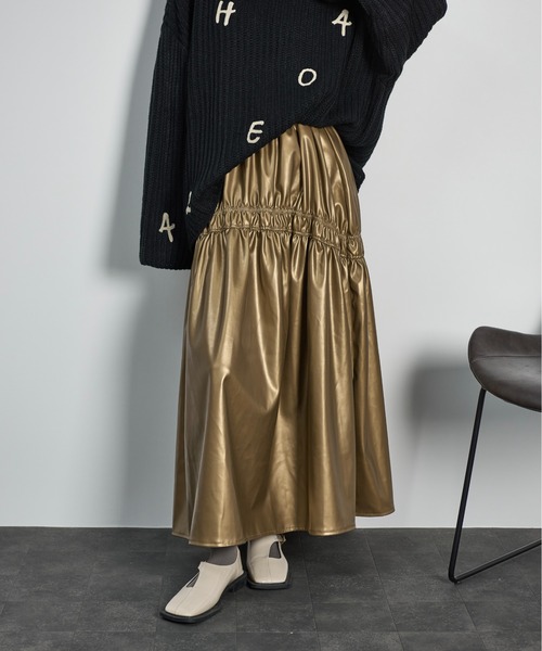 DT MaxMara ★ パテントレザー フレアスカート PONTIAC ブラック DT MaxMara ☆ パテントレザー フレアスカート PONTIAC ブラック