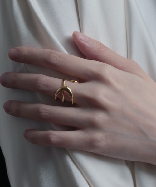 YArKA/ヤーカ】entwined curvaceous design ring [ducube yuga2 