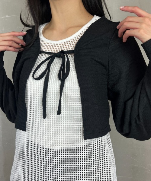 Loco Ocean(ロコオーシャン)の「フロントリボン ショート ボレロ カーディガン(カーディガン/ボレロ・レディース・ブラック/オフホワイト・FREE)」の2枚目の写真
