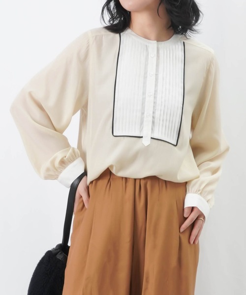 LUCA/LADY LUCK LUCA(ルカ/レディラックルカ)の「LC/LLL ピンタックバイカラー配色ブラウス(シャツ/ブラウス・レディース・パープル/ブラック/ライトベージュ・FREE)」の8枚目の写真