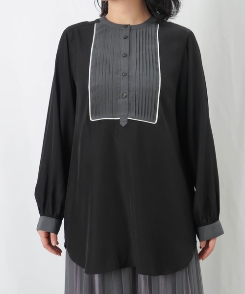 LUCA/LADY LUCK LUCA(ルカ/レディラックルカ)の「LC/LLL ピンタックバイカラー配色ブラウス(シャツ/ブラウス・レディース・パープル/ブラック/ライトベージュ・FREE)」の22枚目の写真