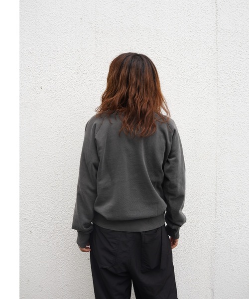 MIXTA(ミクスタ)の「MIXTA/ミクスタ BLTA CREW NECK SWEAT RAGRAN クルーネックスウェット(スウェット・レディース・ブラック・XS)」の3枚目の写真