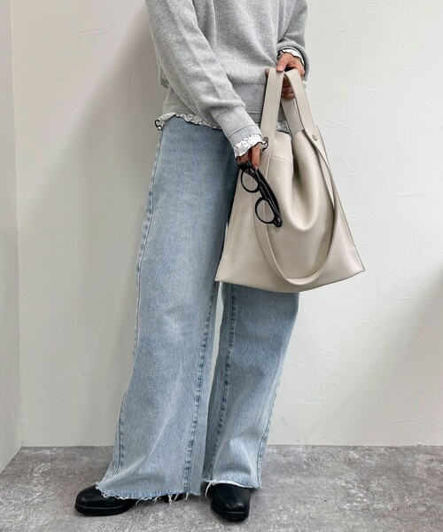 fredy emue（フレディエミュ）の「【BEAURE/ビュレ】2WAYレザートートバック（トートバッグ・レディース・ブラック/シルバー/アイボリー・FREE）」の11枚目の写真