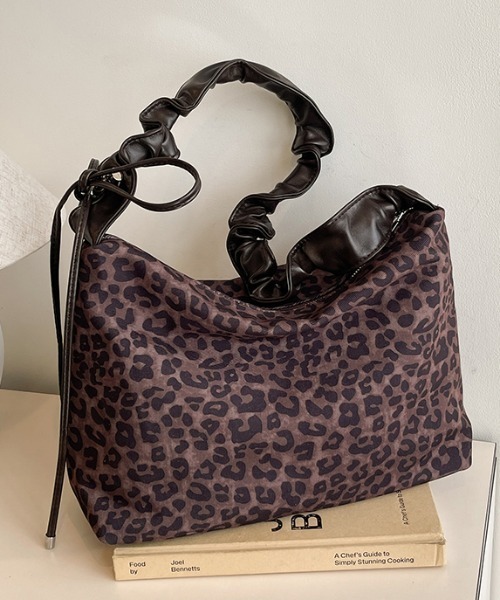 ヒョウ柄ショルダーバッグ - dehai | 60% - アジアファッション通販