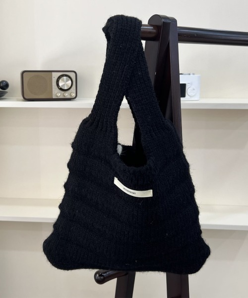 Miniministore(ミニミニストア)の「ミニハンドバッグ 英字ロゴ ニットバッグ(ハンドバッグ・レディース・ライトグリーン/クリーム/グリーン/ブルー/フューシャピンク/ブラック/グレー/ブラウン/レッド・FREE)」の1枚目の写真