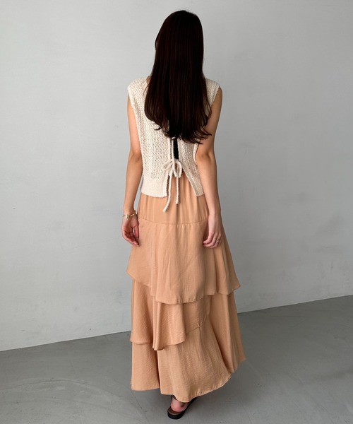 archives（アルシーヴ）の「マットサテンフリルティアードスカート（スカート・レディース・オレンジ/グレー/オフホワイト/ブラック・MEDIUM）」の18枚目の写真