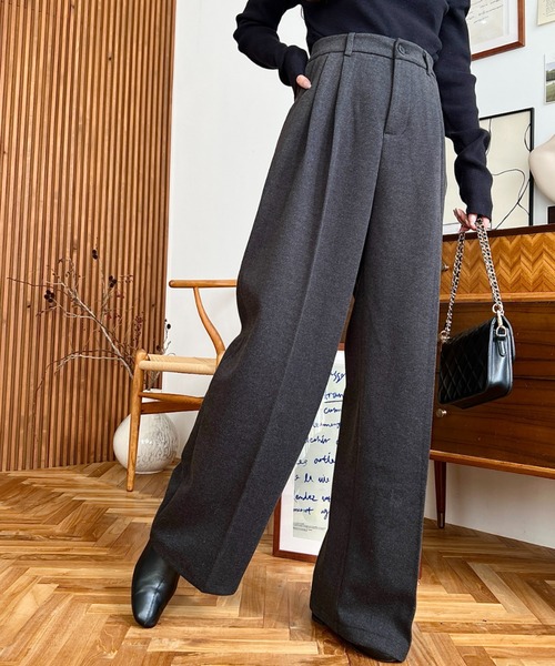 LOULOU select(ルルセレクト)の「ウールライク起毛ツータックセミワイドパンツ(その他パンツ・レディース・チャコールグレー/ブラック/ブラウン・M/S/L)」の7枚目の写真