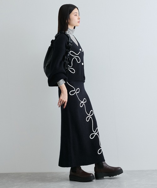 VIS(ビス)の「【WEB限定】リボンコード刺繍ニットスカート【セットアップ対応】(スカート・レディース・ダークブラウン/チャコールグレー/ブラック・FREE)」の21枚目の写真