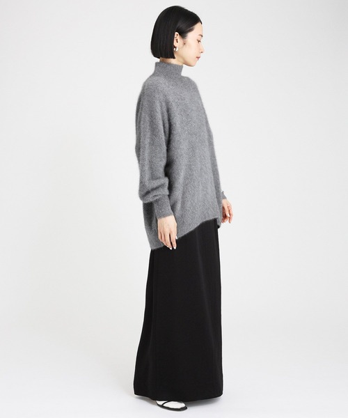 BABYLONE(バビロン)の「FOXカシミヤタートルチュニック(ニット/セーター・レディース・ホワイト/グレー/モカ・フリー)」の8枚目の写真