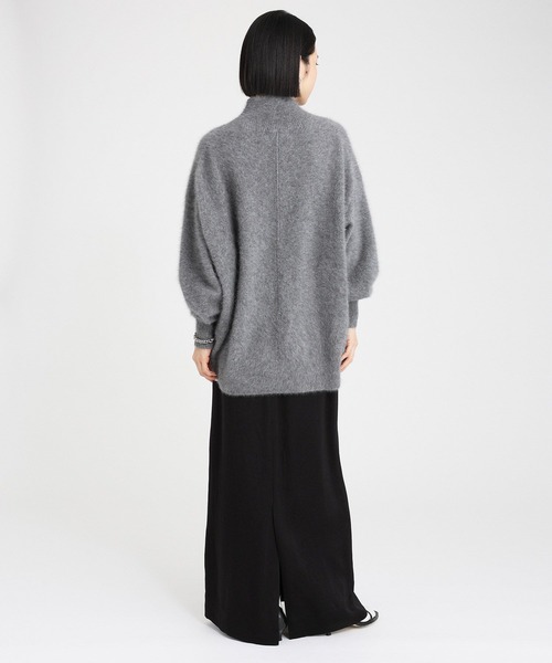 BABYLONE(バビロン)の「FOXカシミヤタートルチュニック(ニット/セーター・レディース・ホワイト/グレー/モカ・フリー)」の9枚目の写真