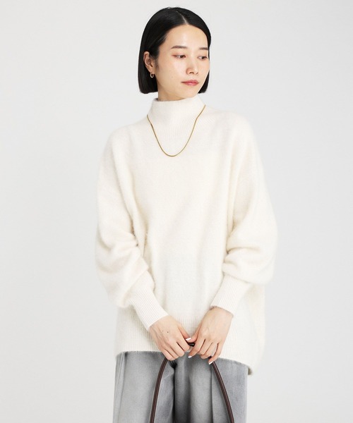 BABYLONE(バビロン)の「FOXカシミヤタートルチュニック(ニット/セーター・レディース・ホワイト/グレー/モカ・フリー)」の10枚目の写真