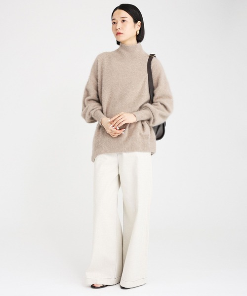 BABYLONE(バビロン)の「FOXカシミヤタートルチュニック(ニット/セーター・レディース・ホワイト/グレー/モカ・フリー)」の19枚目の写真