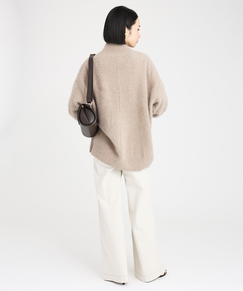 BABYLONE(バビロン)の「FOXカシミヤタートルチュニック(ニット/セーター・レディース・ホワイト/グレー/モカ・フリー)」の21枚目の写真