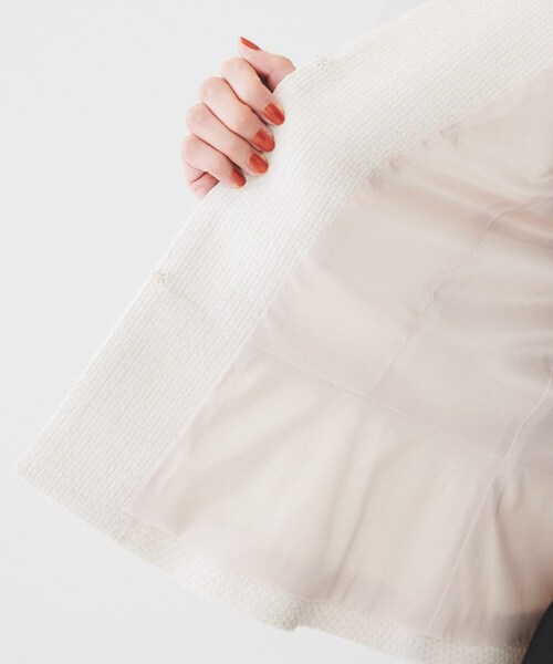 UNTITLED（アンタイトル）の「【通勤】ツイード ペプラムジャケット（ノーカラージャケット・レディース・ベージュ系その他7/ネイビー系3/ブルー系8・00/01/02/03/04/42/44/48/50/46）」の8枚目の写真