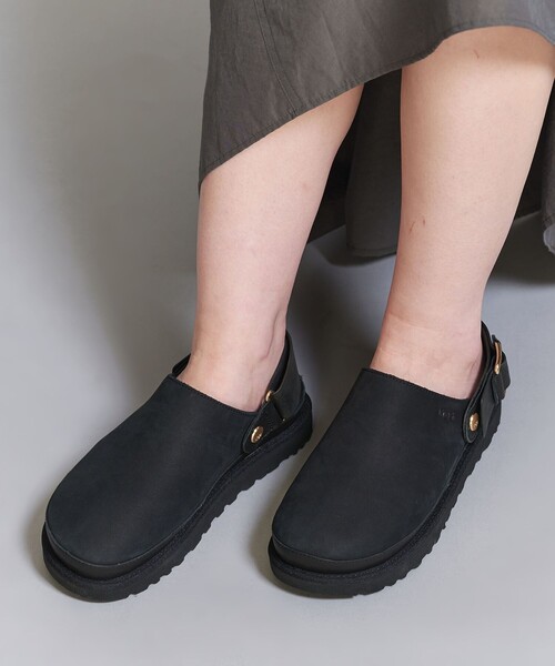 UGG(アグ)の「【国内EXCLUSIVE】<UGG>ゴールデンスター ヴィラ クロッグ サンダル(サンダル・レディース・ブラック・8/7/6/5)」の2枚目の写真