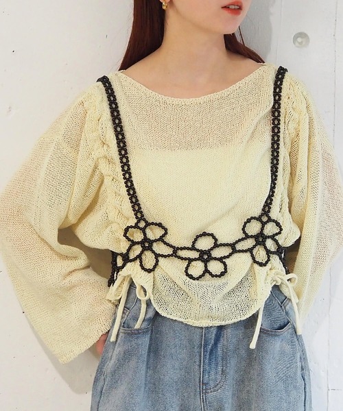 tiptop（ティップトップ）の「ビーズフラワービスチェ（キャミソール・レディース・ブラック系その他/ホワイト系その他・FREE）」の2枚目の写真