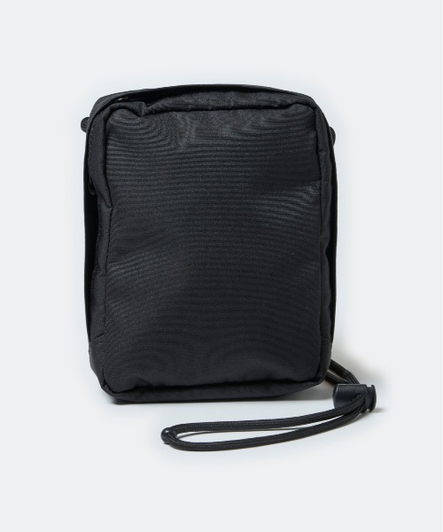 DAIWA PIER39（ダイワピア39）の「DAIWA PIER39 TECH TACTICALTOTEBAG/L BB-31025（ショルダーバッグ・メンズ・ブラック・FREE）」の4枚目の写真