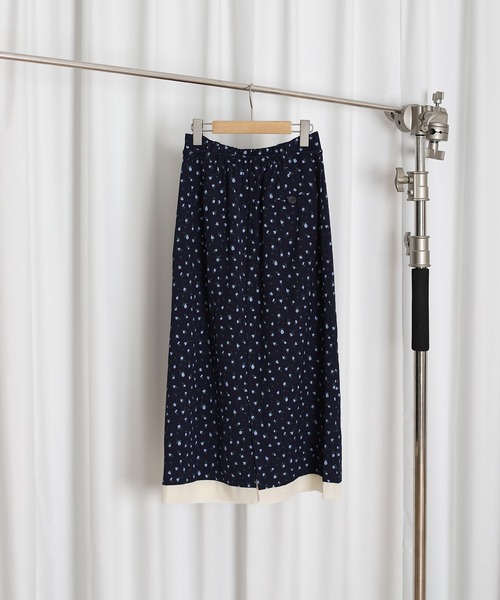 MUHET(ミュエータ)の「pencil skirt / アソートナロースカート(スカート・レディース・チャコールグレー/ネイビー・SMALL/MEDIUM)」の11枚目の写真