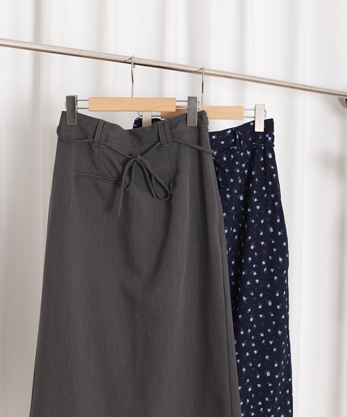 MUHET(ミュエータ)の「pencil skirt / アソートナロースカート(スカート・レディース・チャコールグレー/ネイビー・SMALL/MEDIUM)」の17枚目の写真