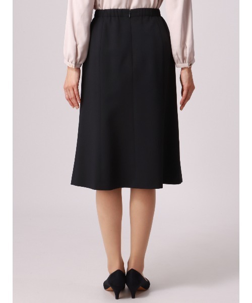 SUIT SQUARE（スーツスクエア）の「【セレモニー】フレアスカート ハンドウォッシュ スラブシャンブレー 織柄（スーツスカート・レディース・ネイビー/ライトグレー・38(9号)/40(11号)/36(7号)）」の12枚目の写真