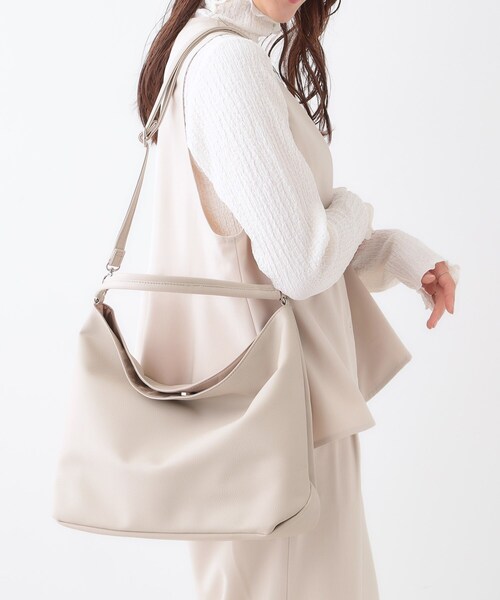 フロントZIPショルダーバッグ (white) - INDISPENSABLE×nouer