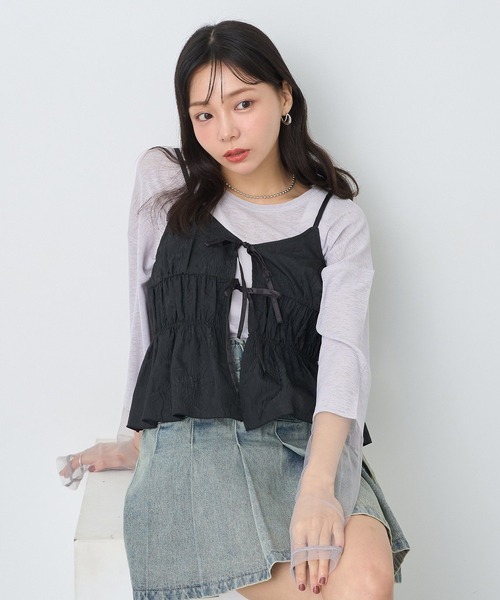 earth music&ecology(アースミュージックアンドエコロジー)の「ジャガードフレアキャミブラウス(ベスト・レディース・ブラック/ホワイト/イエロー・FREE)」の11枚目の写真