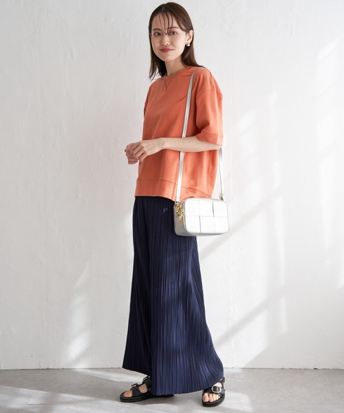 ikka（イッカ）の「【雑誌InRed5月号掲載】さらっとプリーツワイドパンツ（その他パンツ・レディース・ブラック/クリアイエロー/チャコールグレー/グリーン/ダークベージュ/ネイビー・S/M/L）」の21枚目の写真