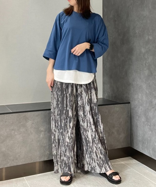 ikka（イッカ）の「【雑誌InRed5月号掲載】さらっとプリーツワイドパンツ（その他パンツ・レディース・ブラック/クリアイエロー/チャコールグレー/グリーン/ダークベージュ/ネイビー・S/M/L）」の18枚目の写真