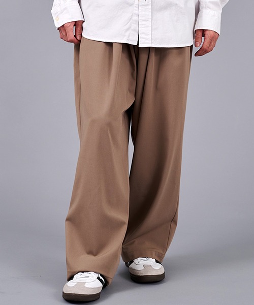 CavariA（キャバリア）の「ワイド2タックパンツ（その他パンツ・メンズ・カーキブラウン/ブラック・マルチサイズ）」の2枚目の写真