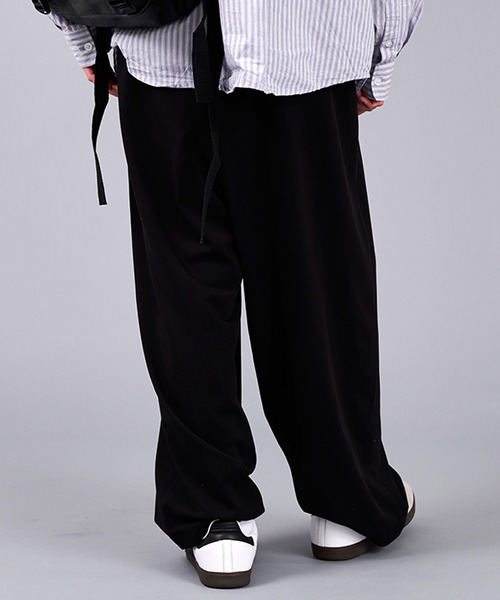 CavariA（キャバリア）の「ワイド2タックパンツ（その他パンツ・メンズ・カーキブラウン/ブラック・マルチサイズ）」の4枚目の写真