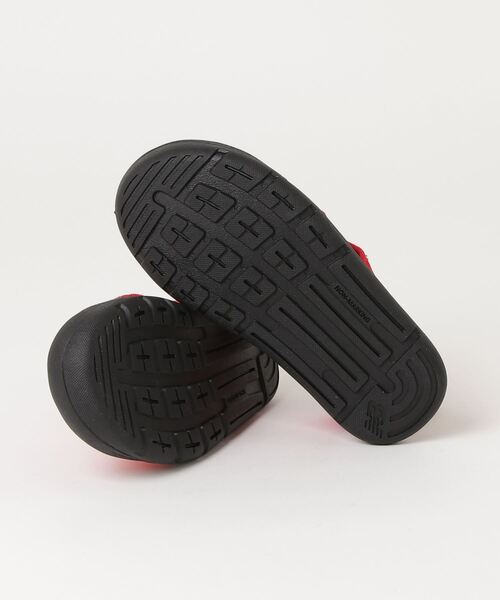 NEW BALANCE（ニューバランス）の「CRSR Sandal（サンダル・キッズ・ベージュ系その他/レッド・17.0cm/18.0cm/19.0cm/20.0cm/21.0cm/22.0cm/23.0cm）」の10枚目の写真
