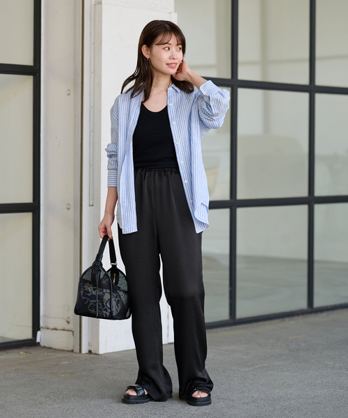 FRAMeWORK（フレームワーク）の「≪WEB限定追加≫ヴィンテージサテンサイドスリットパンツ（その他パンツ・レディース・ブラック/アイボリー・36/38）」の3枚目の写真