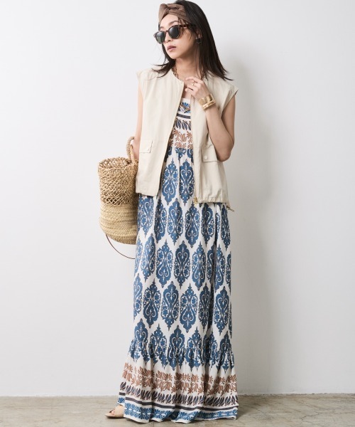 CHIC STYLE（シックスタイル）の「パネルプリントキャミソールワンピース＜大きいサイズ有＞シックスタイル（ワンピース・レディース・ブルー系/ブラック系・L/M/5L/4L/3L/LL）」の5枚目の写真