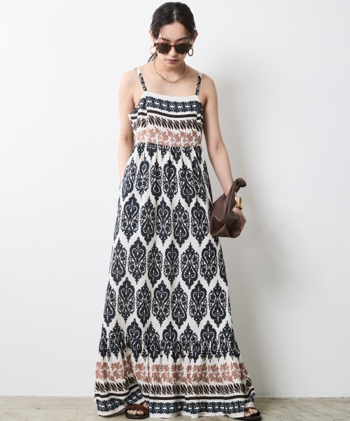 CHIC STYLE（シックスタイル）の「パネルプリントキャミソールワンピース＜大きいサイズ有＞シックスタイル（ワンピース・レディース・ブルー系/ブラック系・L/M/5L/4L/3L/LL）」の6枚目の写真