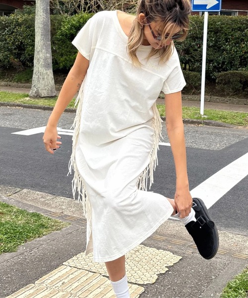 ROXY（ロキシー）の「LABYRINTH DRESS /ロキシーサイドフリンジロングTシャツワンピース（ワンピース・レディース・インディゴブルー/ブラック/ナチュラル・MEDIUM/LARGE/SMALL）」の18枚目の写真