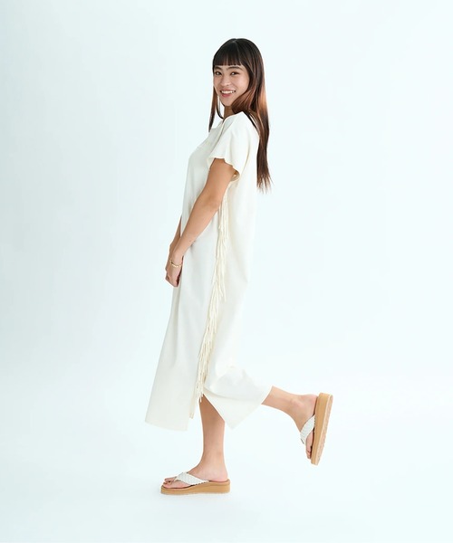 ROXY（ロキシー）の「LABYRINTH DRESS /ロキシーサイドフリンジロングTシャツワンピース（ワンピース・レディース・インディゴブルー/ブラック/ナチュラル・MEDIUM/LARGE/SMALL）」の13枚目の写真