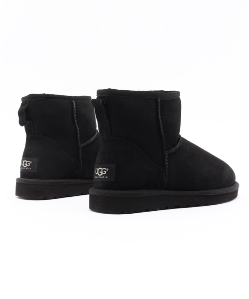 UGG Australia（アグオーストラリア）の「UGG australia   ショートブーツ（ブーツ・レディース・グレー/ブラック/カーキ・6/5/7/8）」の8枚目の写真