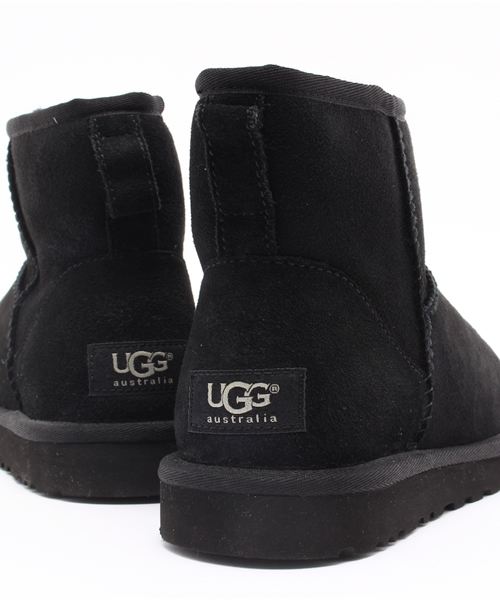 UGG Australia（アグオーストラリア）の「UGG australia   ショートブーツ（ブーツ・レディース・グレー/ブラック/カーキ・6/5/7/8）」の11枚目の写真