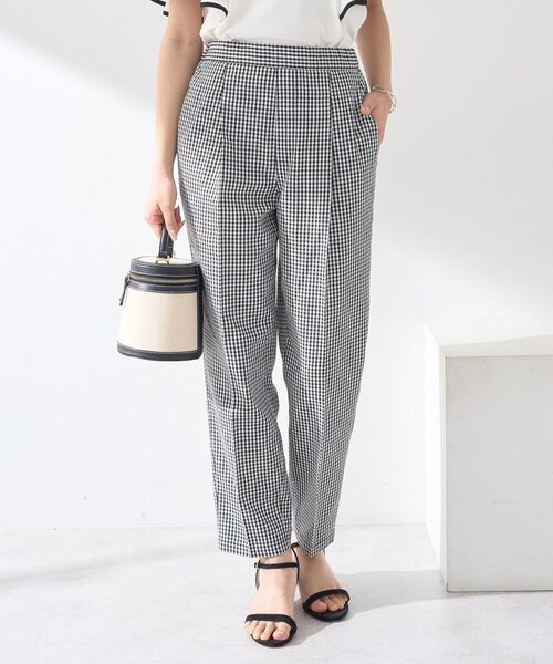 earth music&ecology(アースミュージックアンドエコロジー)の「接触冷感テーパードパンツ(スラックス・レディース・ブラック/ライトベージュ/チェック/杢グレー・M/S/L)」の5枚目の写真