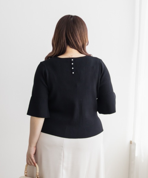 CLETTE(クレット)の「ベル袖クルーネックニット(ニット/セーター・レディース・オフホワイト/ブラック/ブルーグリーン・4L/3L/LL)」の15枚目の写真