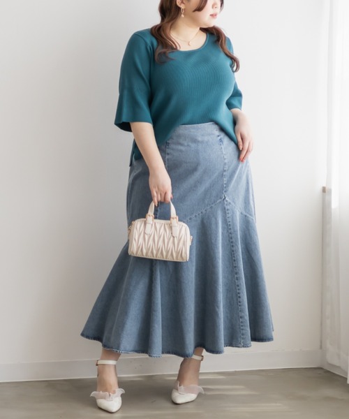 CLETTE(クレット)の「ベル袖クルーネックニット(ニット/セーター・レディース・オフホワイト/ブラック/ブルーグリーン・4L/3L/LL)」の12枚目の写真