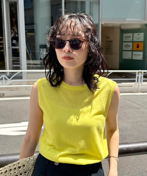 fredy emue（フレディエミュ）の「グレイッシュレンズセルサングラス（サングラス・レディース・ブラウン系その他/ブラック・FREE）」の2枚目の写真