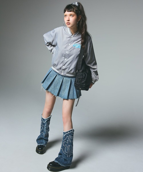 X-girl(エックスガール)の「CHEERFUL LOGO VARSITY JACKET(スタジャン・レディース・グレー/ブラック・M/S)」の4枚目の写真