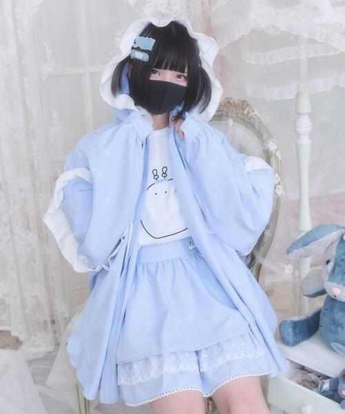 Whinny（ホワイニー）の「Whinny/バブみでヤバみなフードシャツ