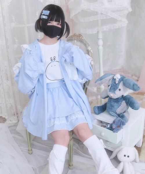 Whinny（ホワイニー）の「Whinny/バブみでヤバみなフードシャツ