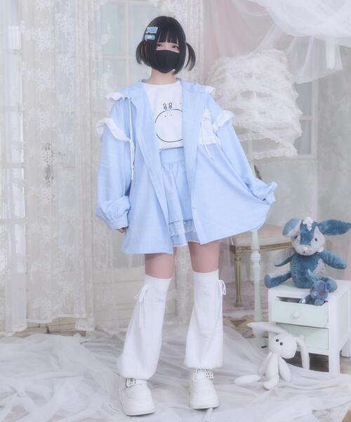 Whinny（ホワイニー）の「Whinny/バブみでヤバみなフードシャツ