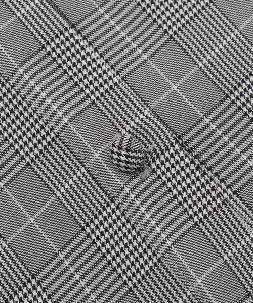 Whinny（ホワイニー）の「Whinny/バブみでヤバみなフードシャツ