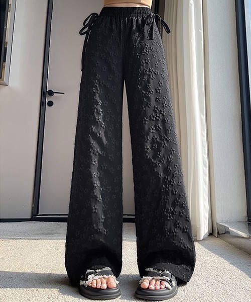 gossip！ロサンゼルス（ゴシップロサンゼルス）の「リボンウエスト 立体フラワーパターン フェミニンワイドパンツ【4色展開】（その他パンツ・レディース・ブラック/ブルー/ホワイト/ピンク・FREE）」の16枚目の写真