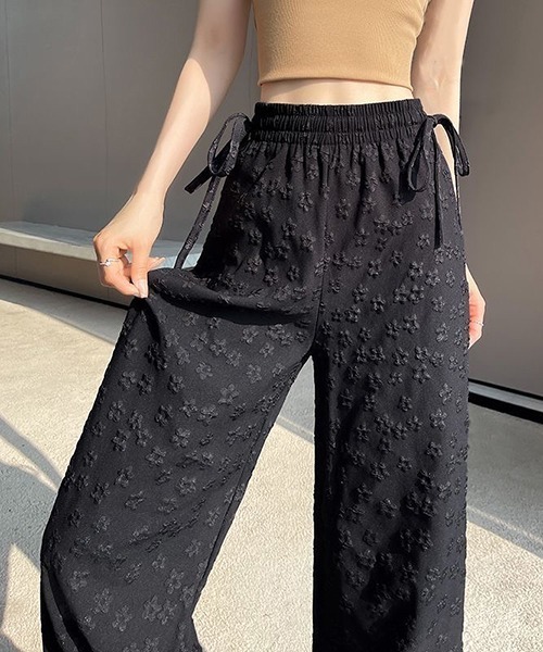 gossip！ロサンゼルス（ゴシップロサンゼルス）の「リボンウエスト 立体フラワーパターン フェミニンワイドパンツ【4色展開】（その他パンツ・レディース・ブラック/ブルー/ホワイト/ピンク・FREE）」の17枚目の写真