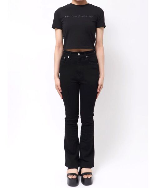 EMODA(エモダ)の「ミニマルフィットストーントップ(Tシャツ/カットソー・レディース・パープル/ホワイト/ブラック/ネイビー・FREE)」の9枚目の写真